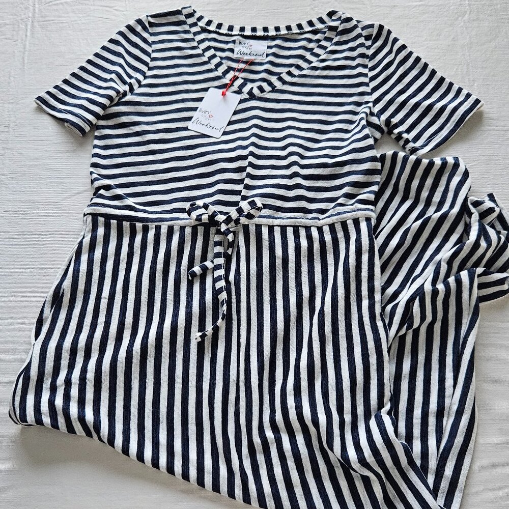 NWT Size Petite Small Cute Navy and White Cotton Polyester Knit Dress